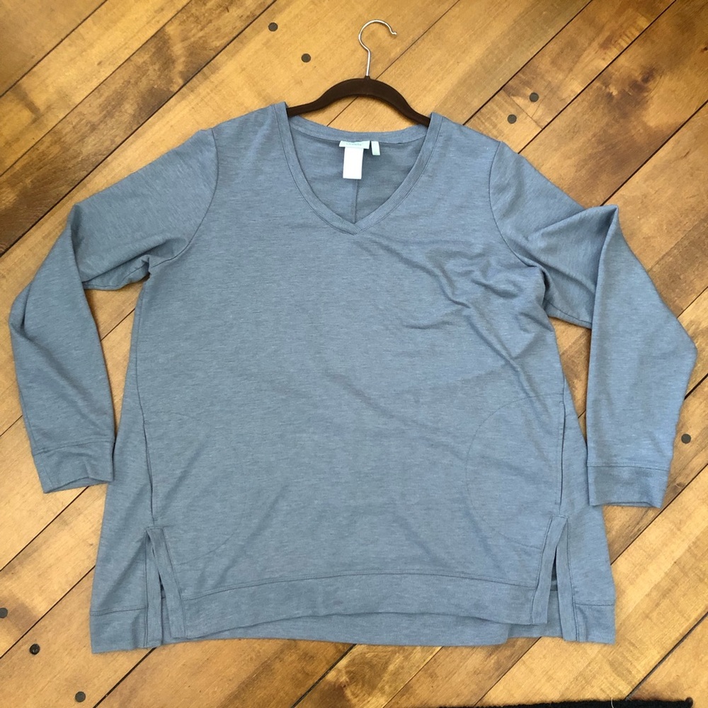 LOGO Lori Goldstein v-neck sweatshirt